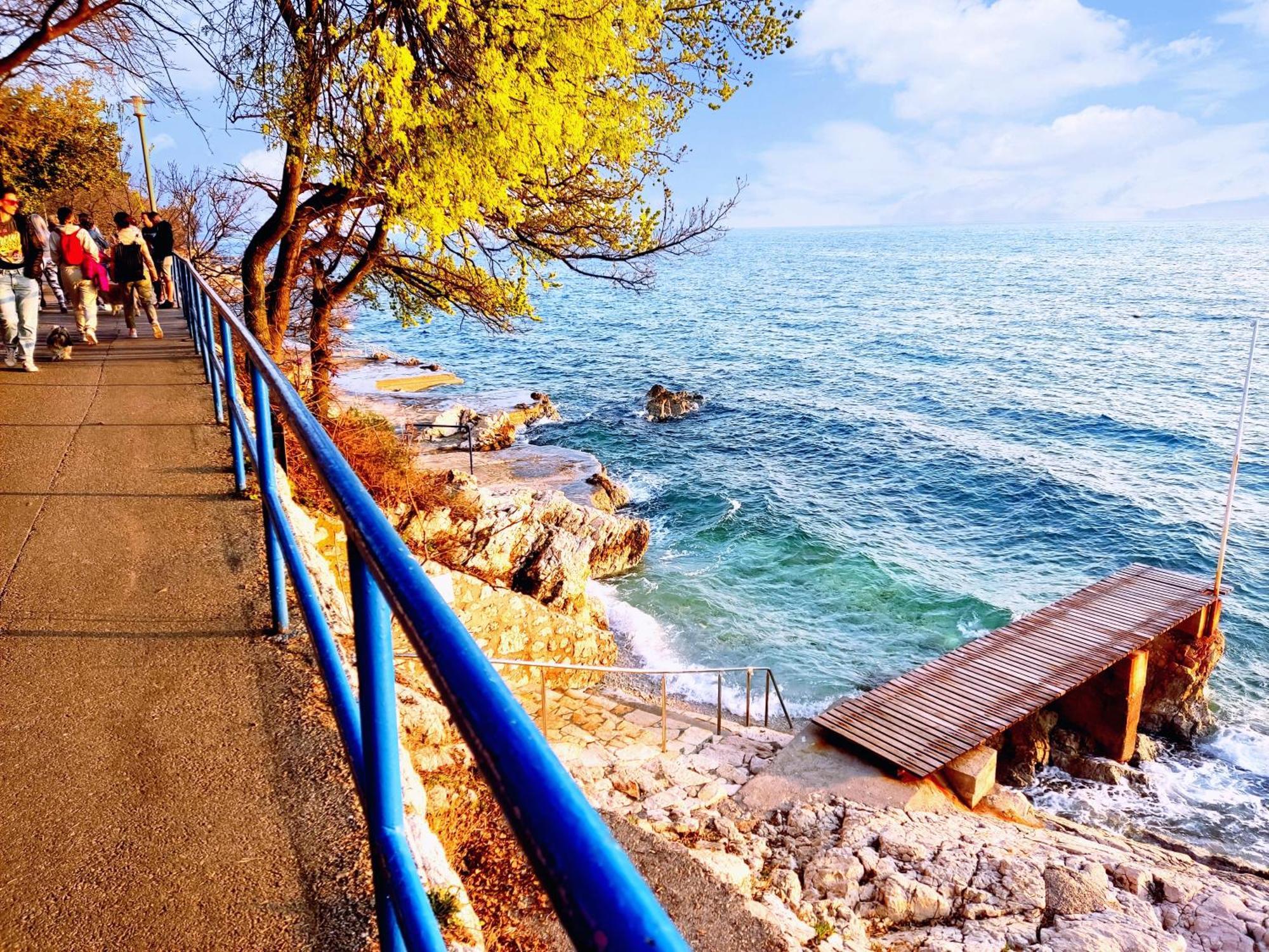 Apartman Pelcic,With Wifi And Free Parking Kostrena Pokoj fotografie