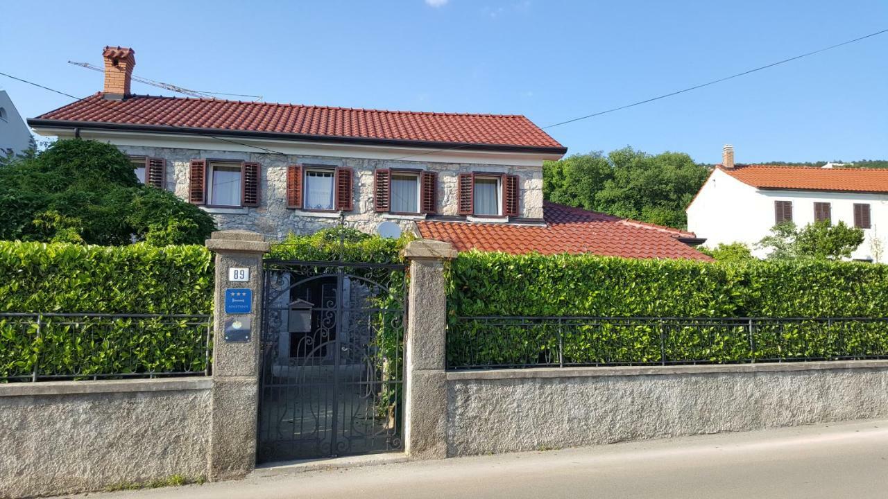 Apartman Pelcic,With Wifi And Free Parking Kostrena Exteriér fotografie